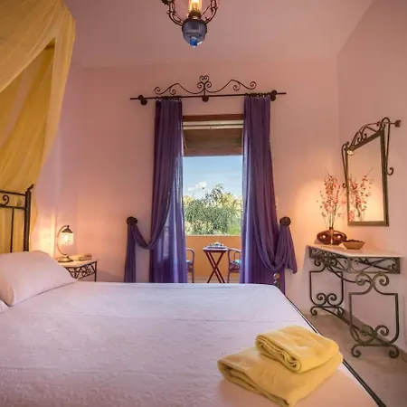 Iliaktida - Private Pool, Garden, Outdoor Kitchen & Bbq Βίλα Λιθακιά