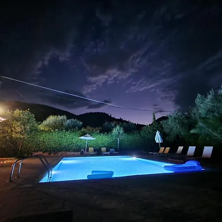 Villa Iliaktida - Private With Large Pool, Garden, Outdoor Kitchen & Bbq Lithakia (Zakynthos)